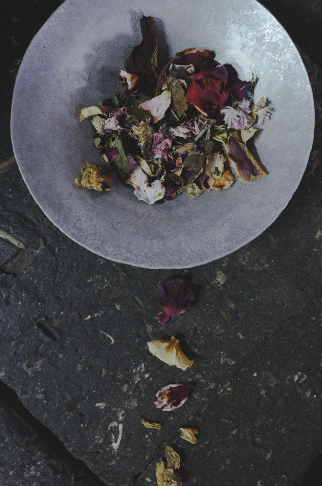 Dried Floral Incense – Noma Camellia Pourri