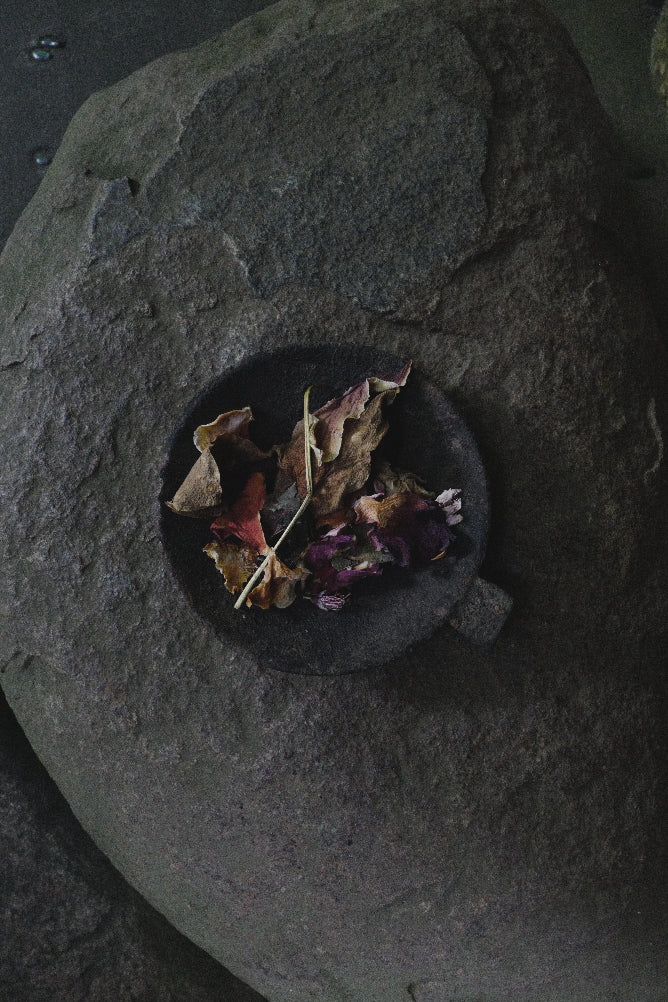 Dried Floral Incense – Noma Camellia Pourri