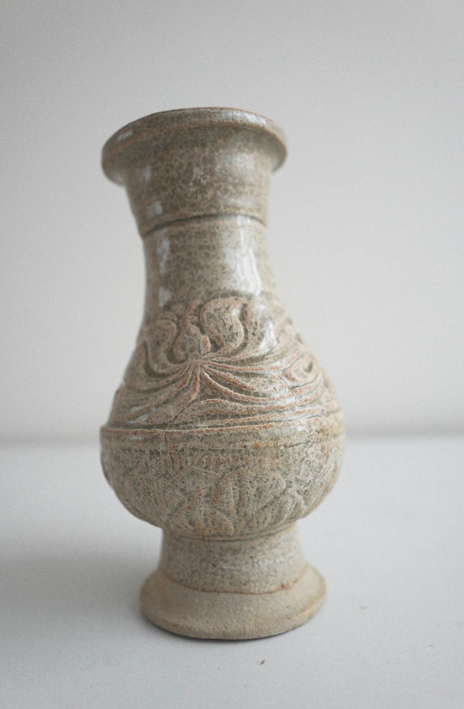 Song Dynasty Chinese ceramic vessel