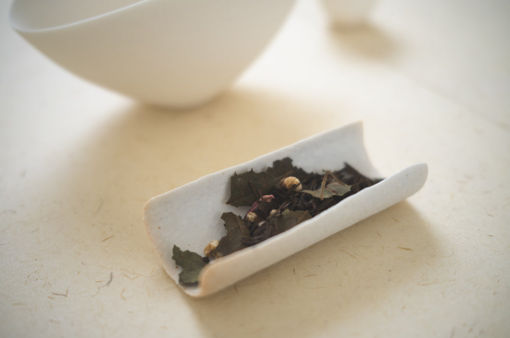 桜葉発酵と黒文字焙じ茶